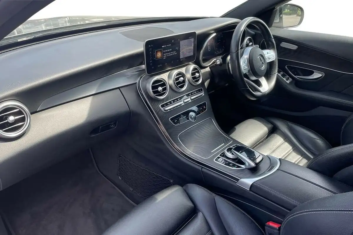 2020-mercedes-benz-c-class-20d-c300d-amg-line-edition-244ps-premium-saloon-4d-big-11