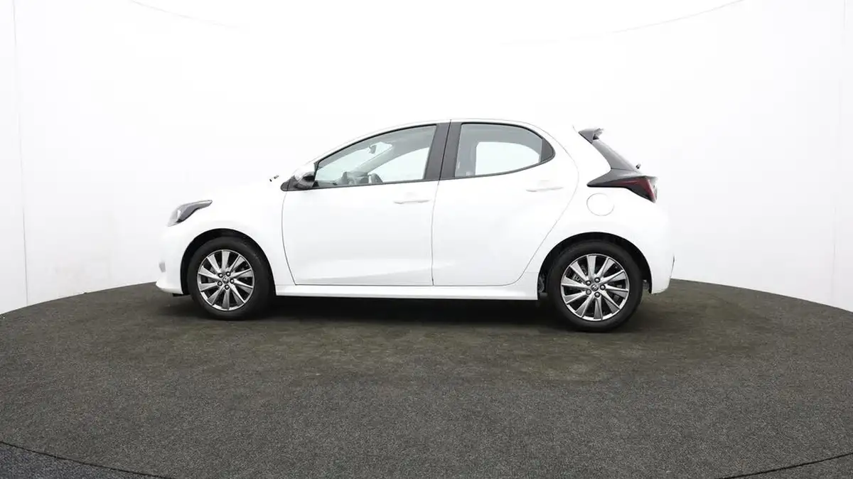 2022-toyota-yaris-15-vvt-i-icon-big-73
