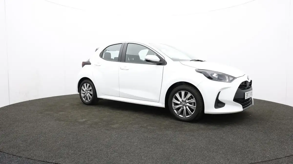 2022-toyota-yaris-15-vvt-i-icon-big-49