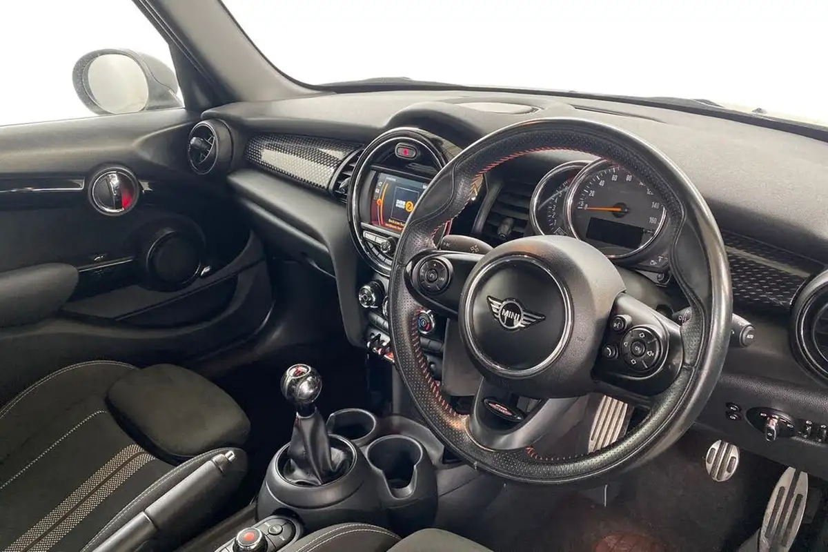 2019-mini-cooper-20-cooper-s-sport-189bhp-hatchback-5d-big-10