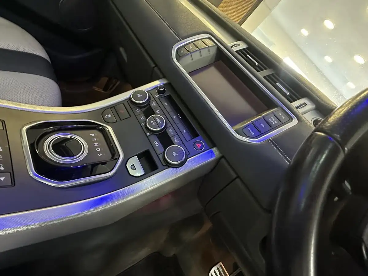 2013-land-rover-range-rover-evoque-22td-dynamic-hatchback-5d-auto-big-11