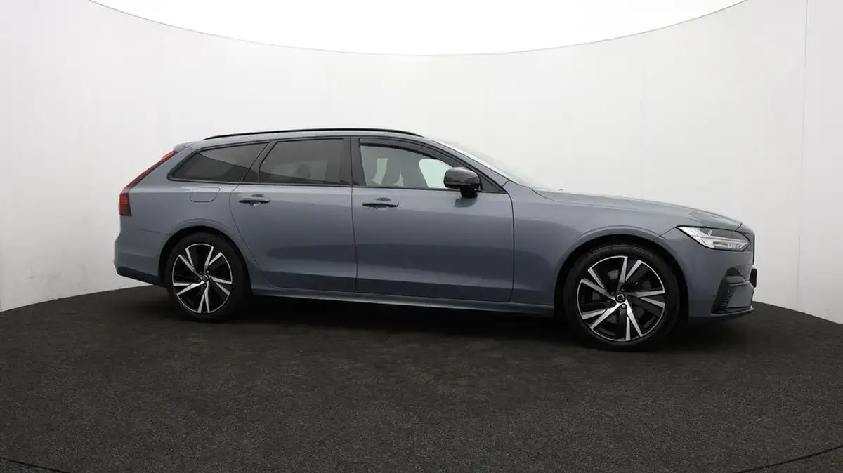 2022-volvo-v90-20td-b4-r-design-big-45