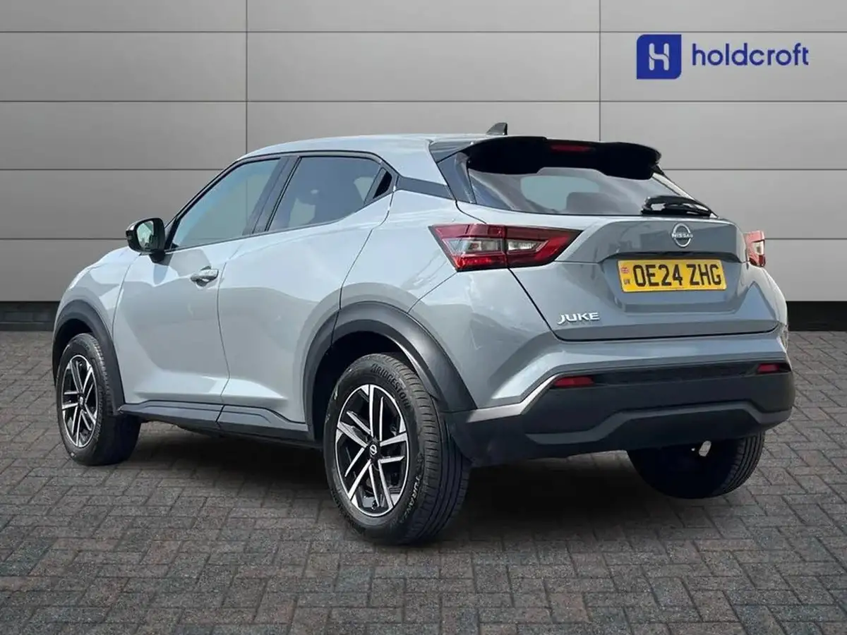 2024-nissan-juke-10-dig-t-n-connecta-big-3