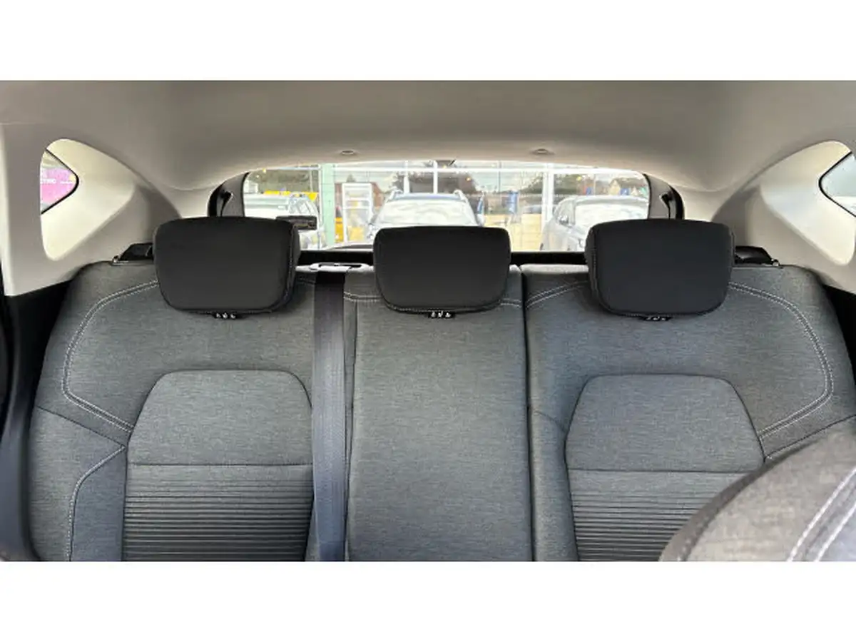 2021-renault-captur-13-tce-iconic-140ps-big-14
