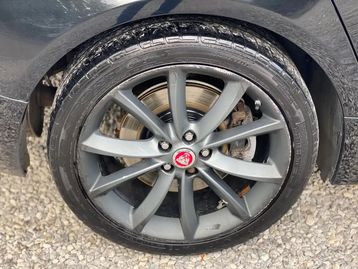2014-jaguar-xf-22td-r-sport-200ps-saloon-4d-big-60