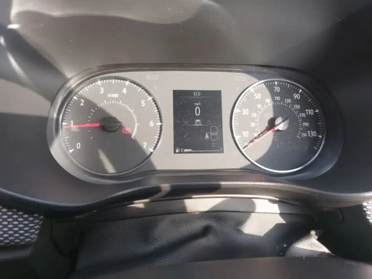 2022-dacia-sandero-stepway-10-tce-comfort-90bhp-big-9
