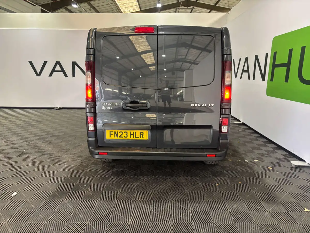 2023-renault-trafic-20dci-ll30-130-sport-big-6