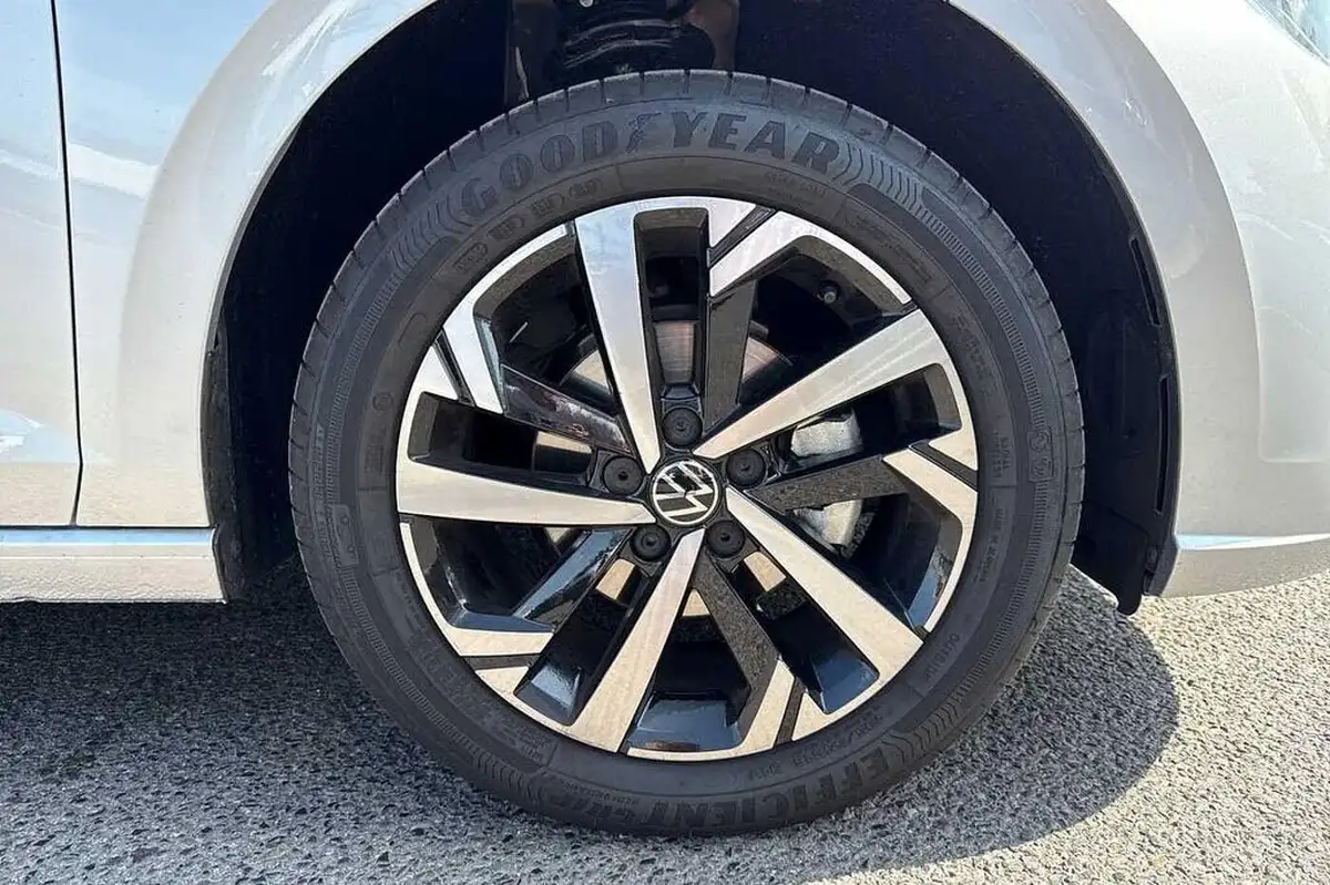 2025-volkswagen-polo-10-tsi-match-dsg-big-4