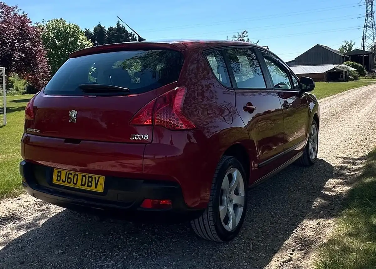 2011-peugeot-3008-crossover-16td-active-16hdi-112bhp-big-4