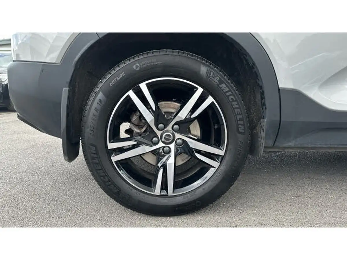 2023-volvo-xc40-20-b3-plus-big-26