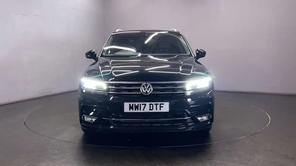 2017-volkswagen-tiguan-20tdi-r-line-4motion-ss-dsg-big-2