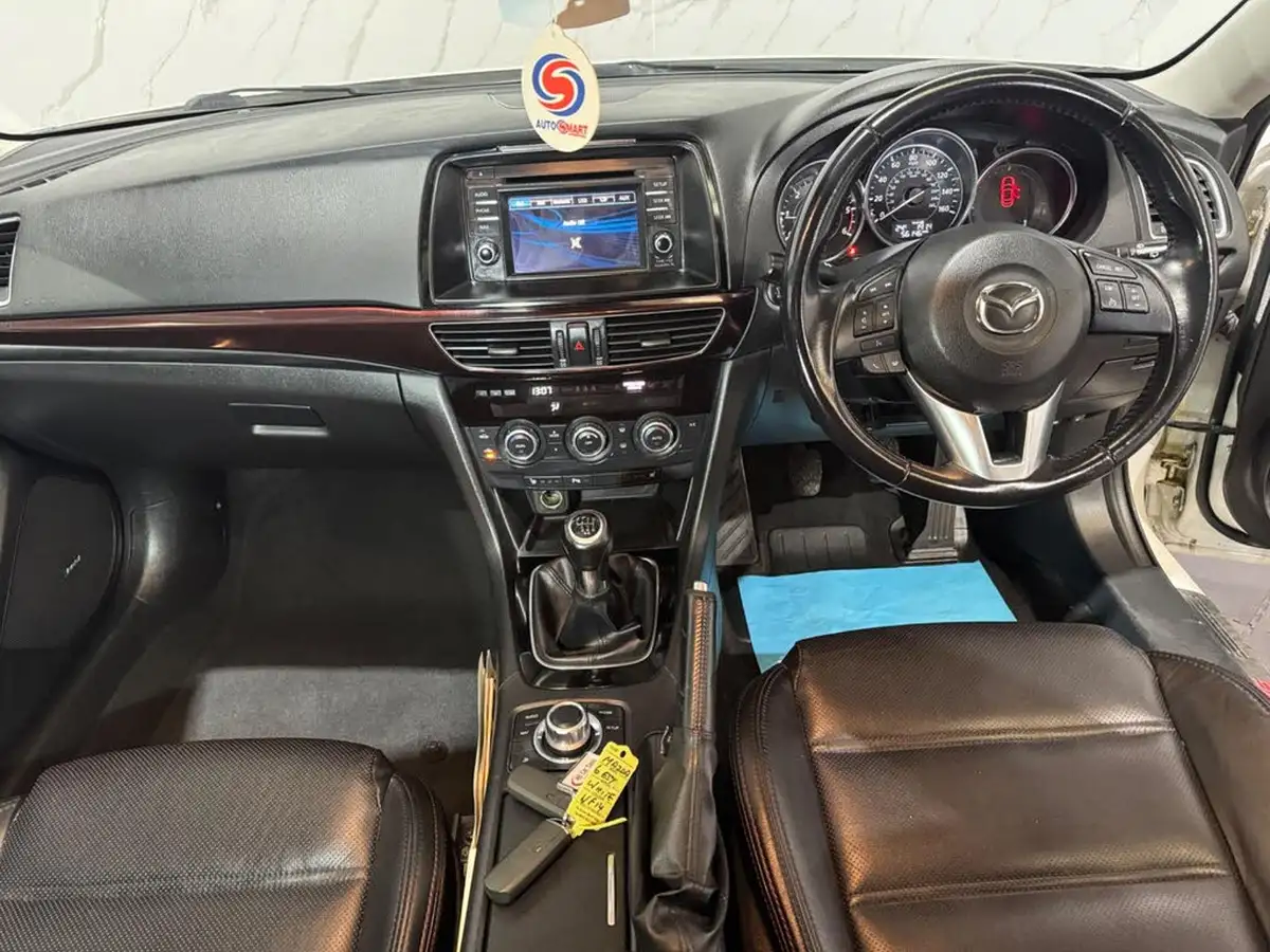 2014-mazda-mazda6-22td-sport-150ps-nav-tourer-5d-big-14