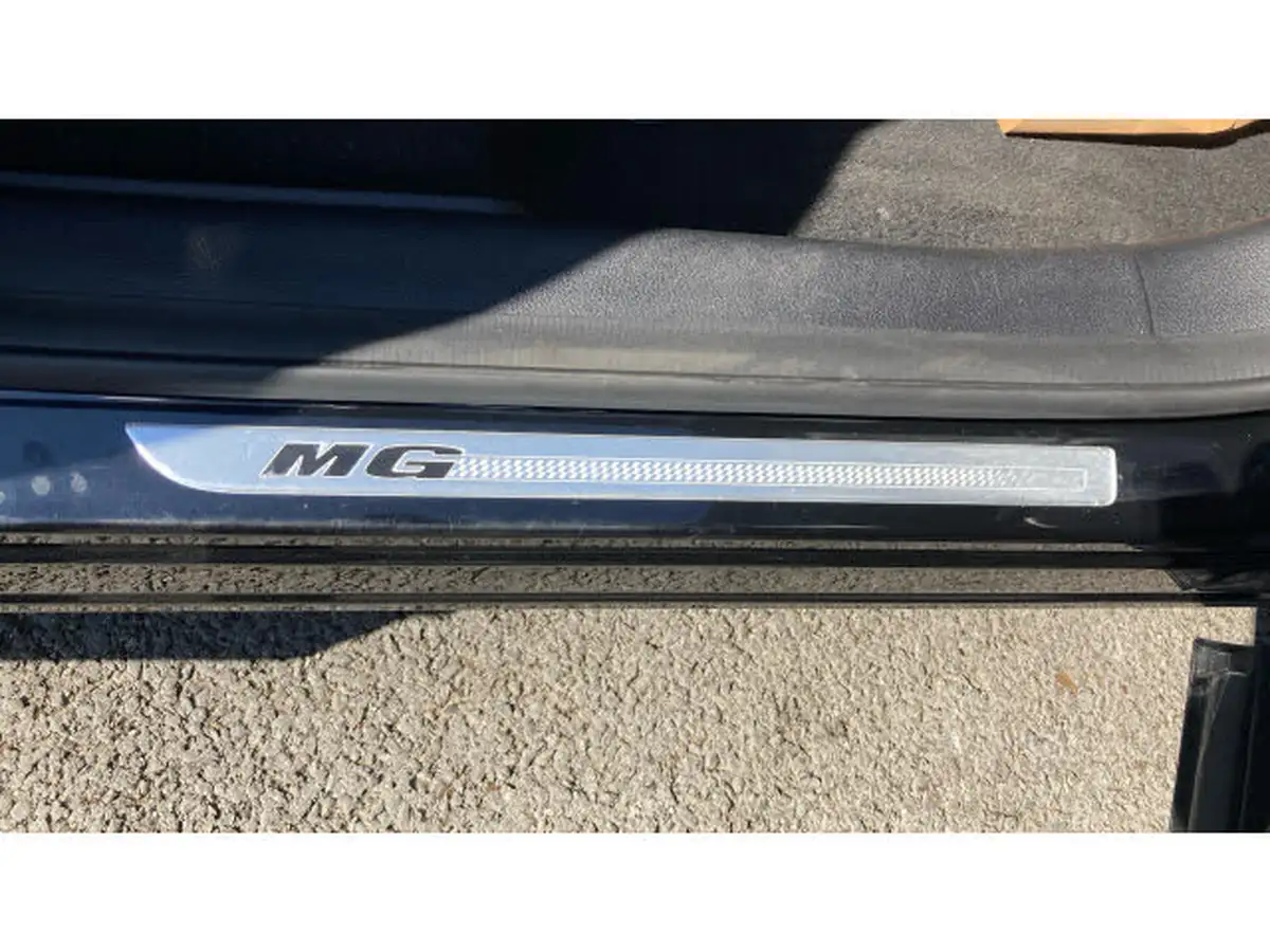 2024-mg-hs-15t-gdi-se-162ps-1490cc-big-20