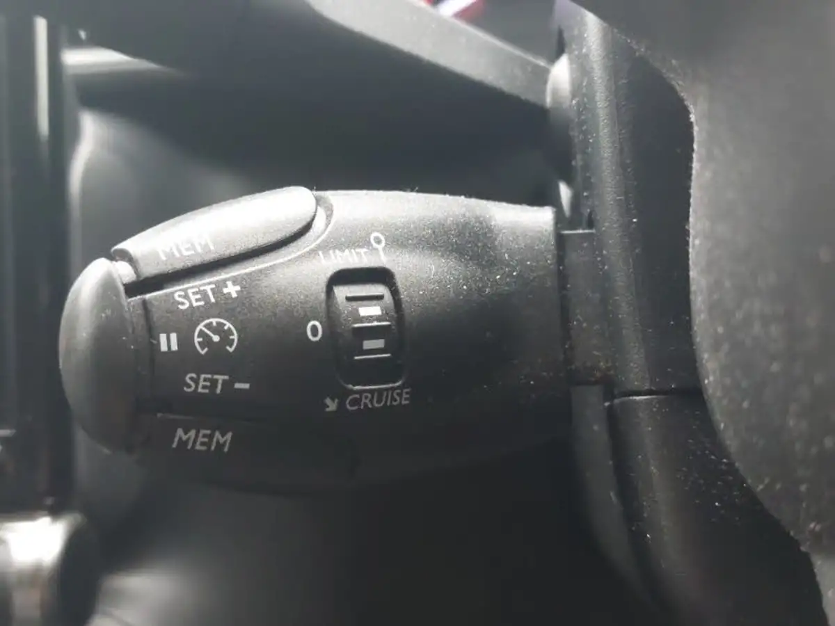 2022-citroen-c3-12-puretech-c-series-edition-83ps-ss-big-15