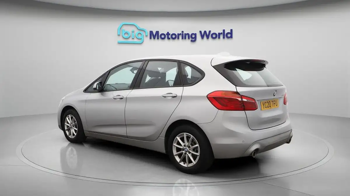2020-bmw-2-series-20-220i-se-189bhp-big-5
