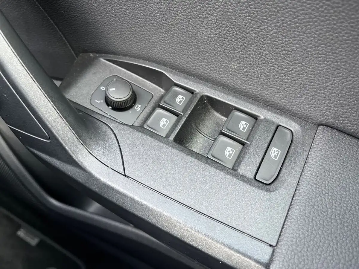 2024-seat-arona-10-tsi-fr-sport-115ps-dsg-big-33