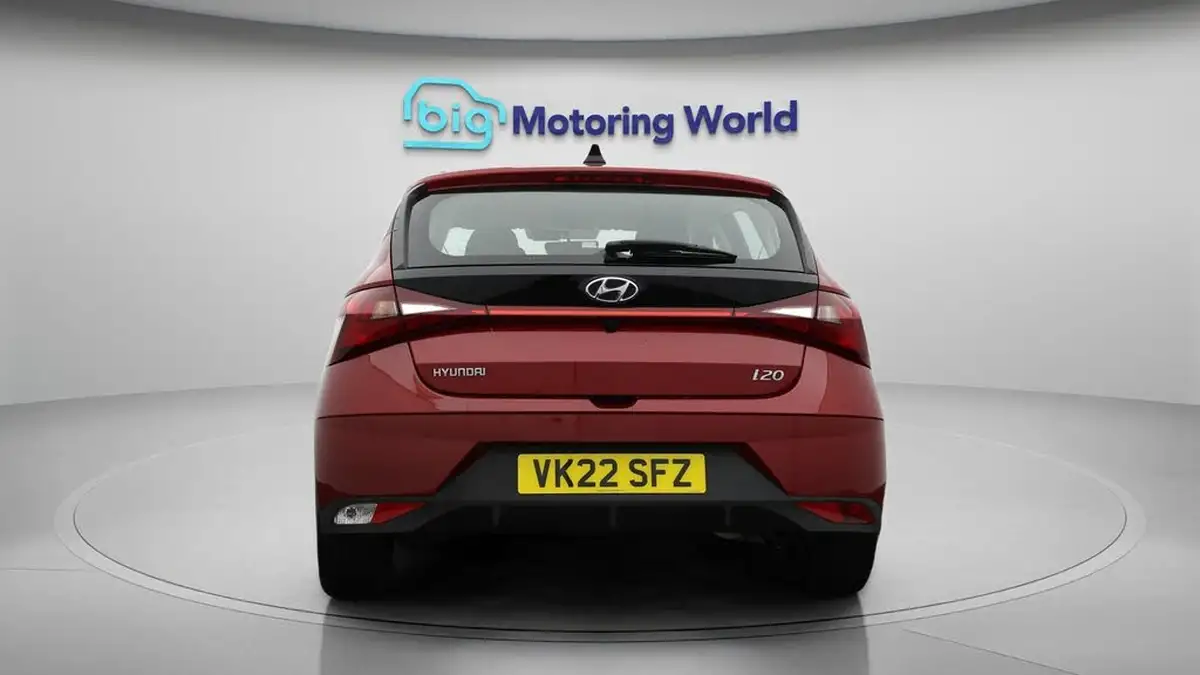 2022-hyundai-i20-10-t-gdi-se-connect-dct-big-6