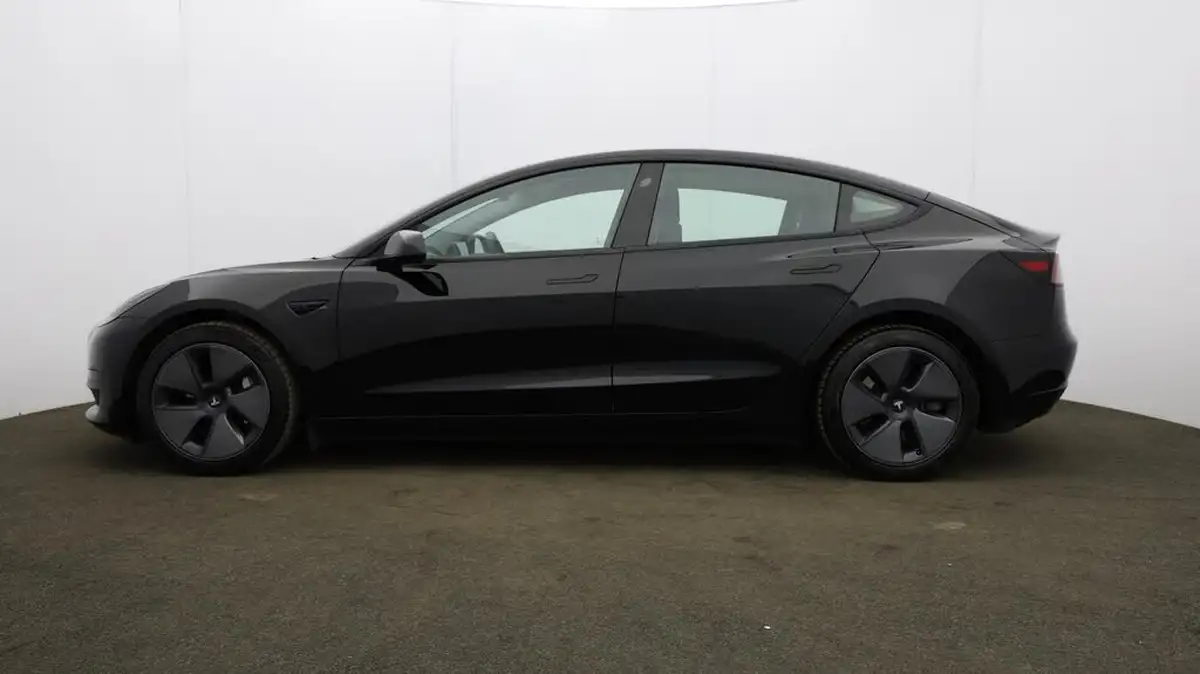 2021-tesla-model-3-e-standard-plus-big-70