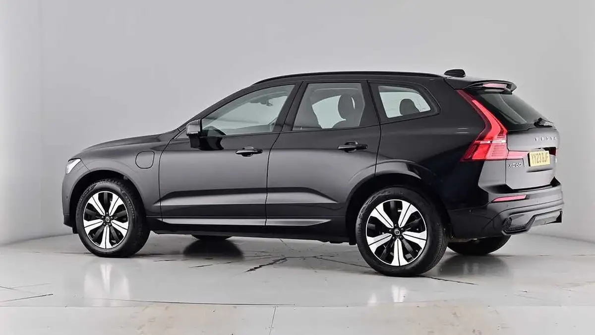 2023-volvo-xc60-20-b5-plus-big-66