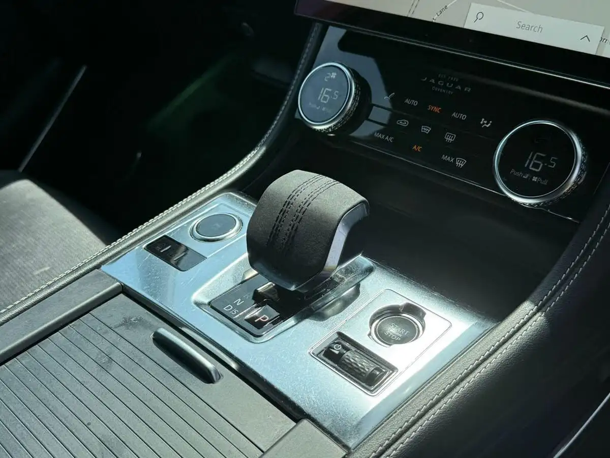 2022-jaguar-f-pace-20-p400e-r-dynamic-s-big-26