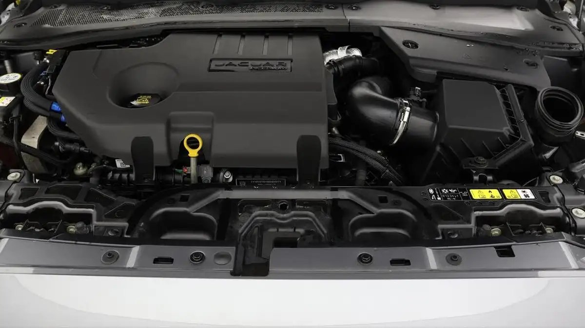 2021-jaguar-e-pace-20-d200-r-dynamic-se-big-19