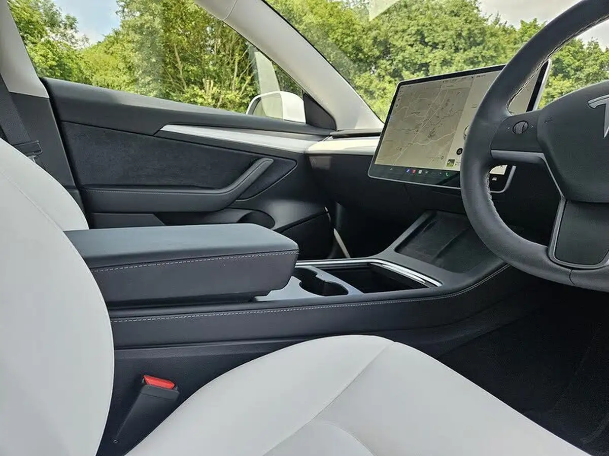 2021-tesla-model-3-e-standard-plus-big-11