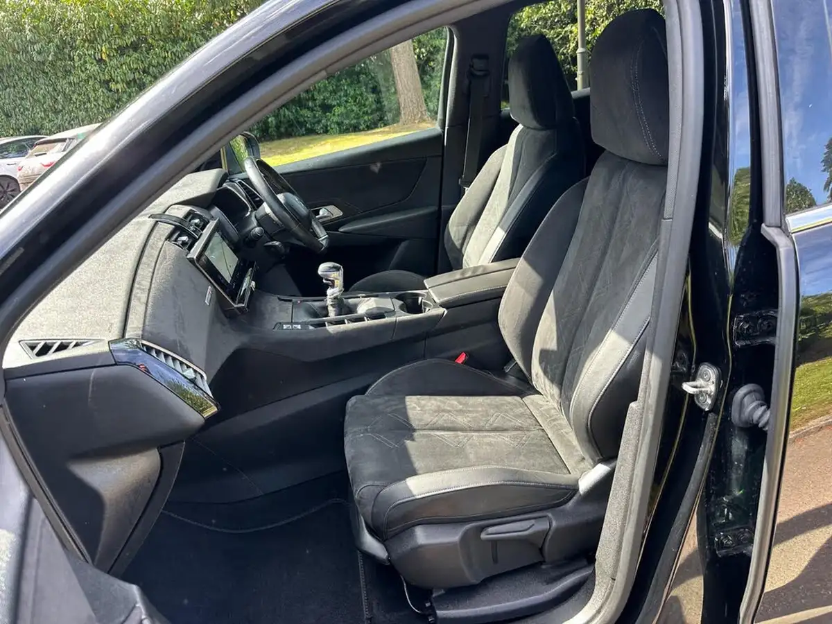 2019-ds-ds-7-crossback-15-bluehdi-performance-line-big-3