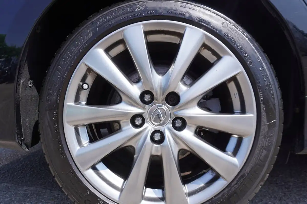 2014-lexus-gs-300h-25-premier-big-22