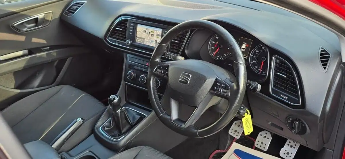 2015-seat-leon-12-se-tech-pack-tsi-110ps-hatchback-5d-big-20