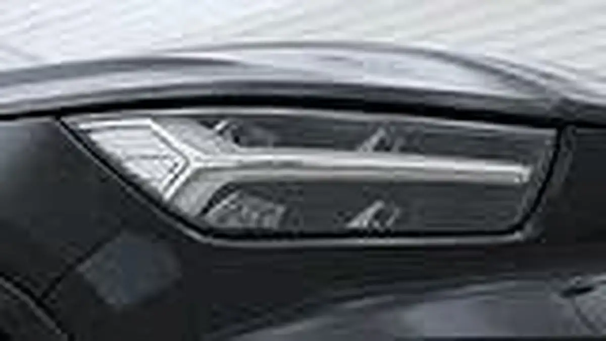 2022-volvo-xc40-15-t3-r-design-auto-big-39
