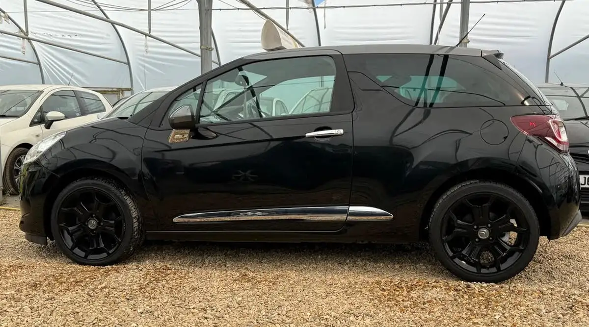 2013-citroen-ds3-16-dstyle-plus-vti-big-4