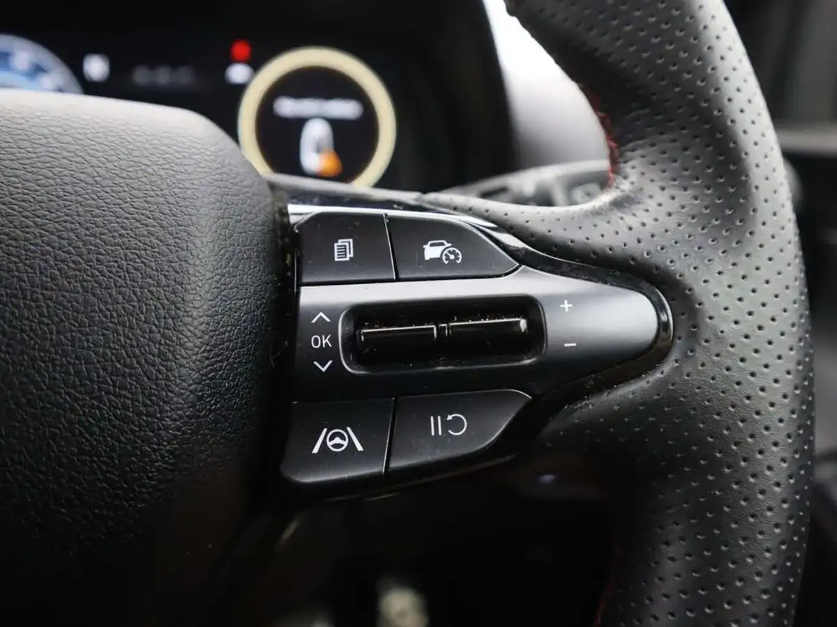 2023-hyundai-i20-10-t-gdi-n-line-eclutch-imt-big-33