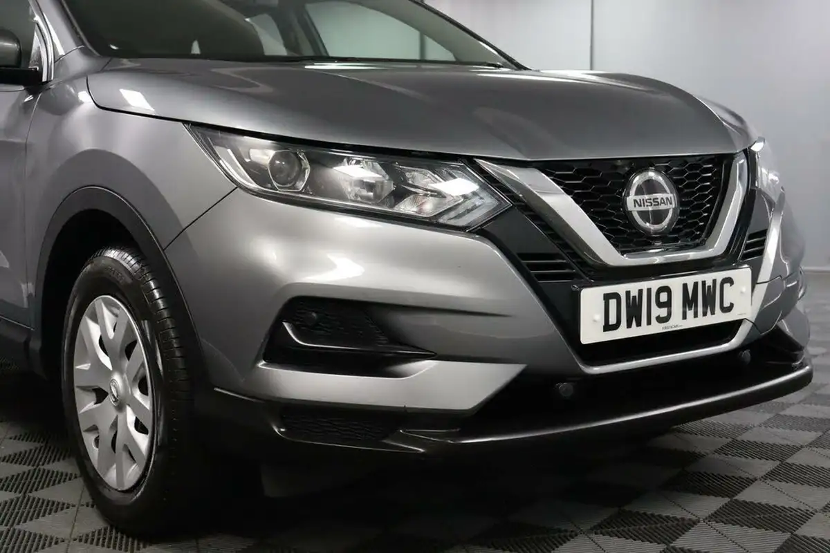 2018-nissan-qashqai-13-dig-t-visia-big-23