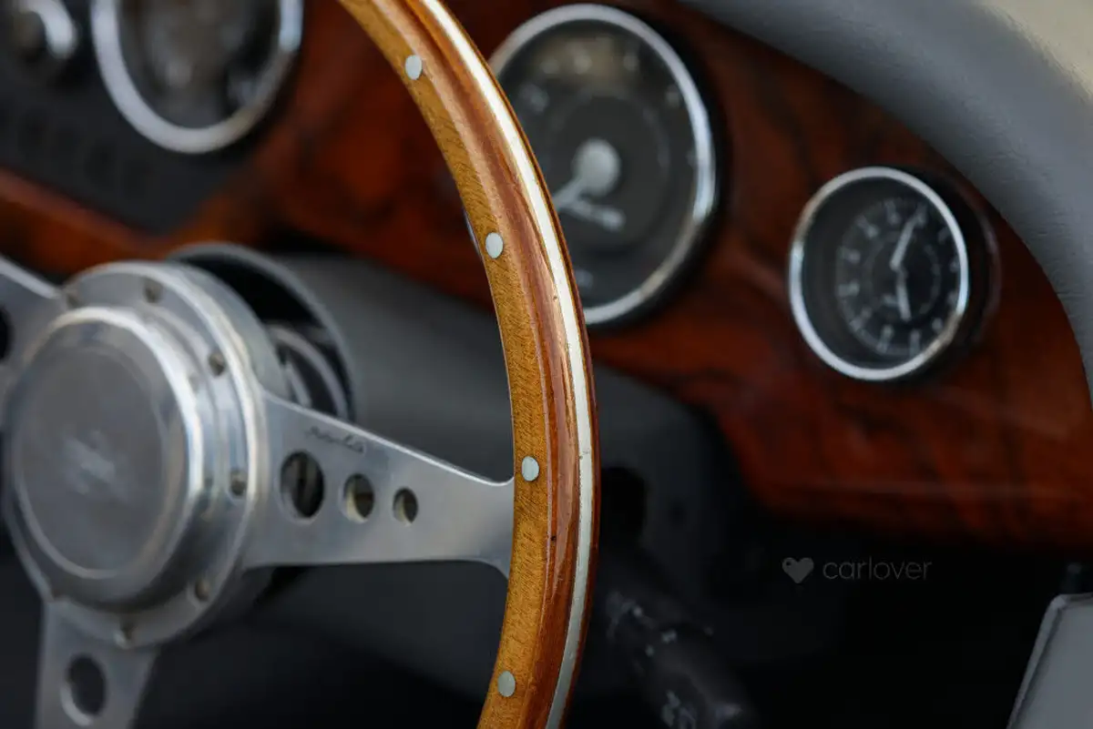 2008-morgan-plus-4-20-2-seat-big-37