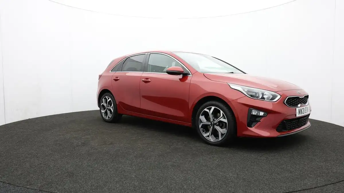 2021-kia-ceed-16crdi-3-48v-mhev-hatchback-big-49