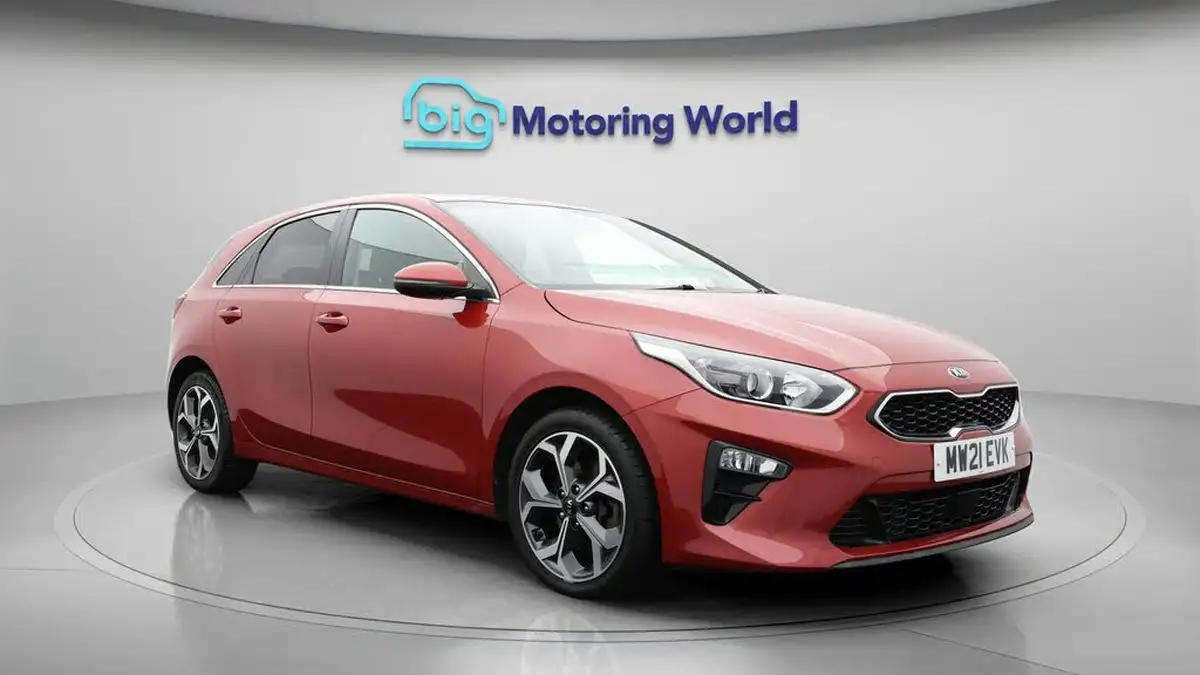 2021-kia-ceed-16crdi-3-48v-mhev-hatchback-big-1