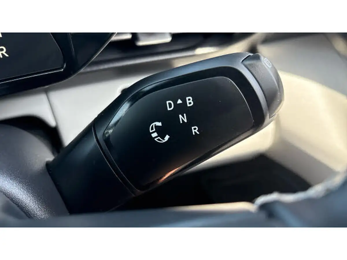 2024-ford-explorer-e-premium-286ps-77kwh-big-23