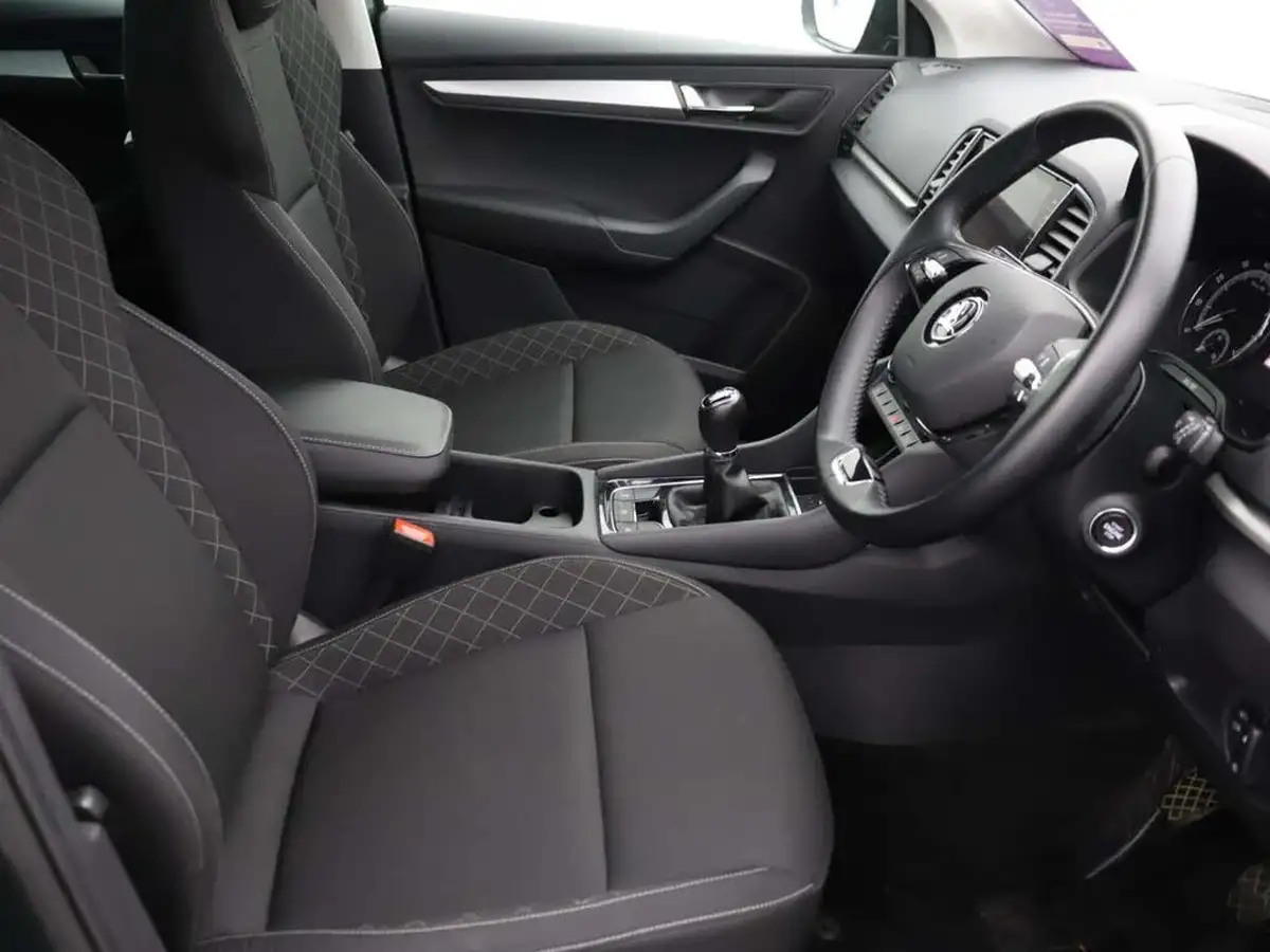 2022-skoda-karoq-10-tsi-se-big-20