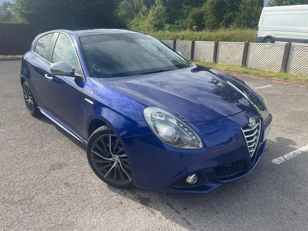 2014-alfa-romeo-giulietta-14-sportiva-nav-alfa-tct-big-0