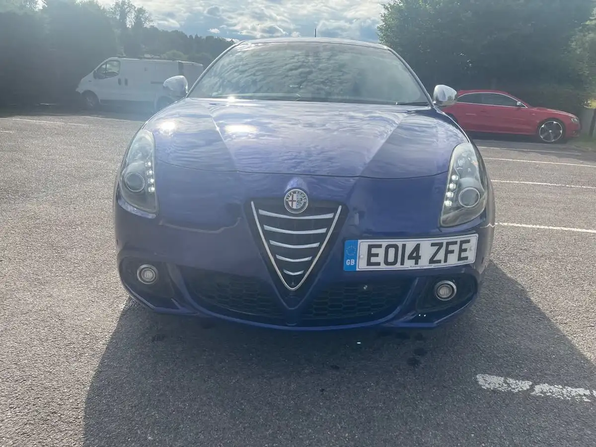 2014-alfa-romeo-giulietta-14-sportiva-nav-alfa-tct-big-24