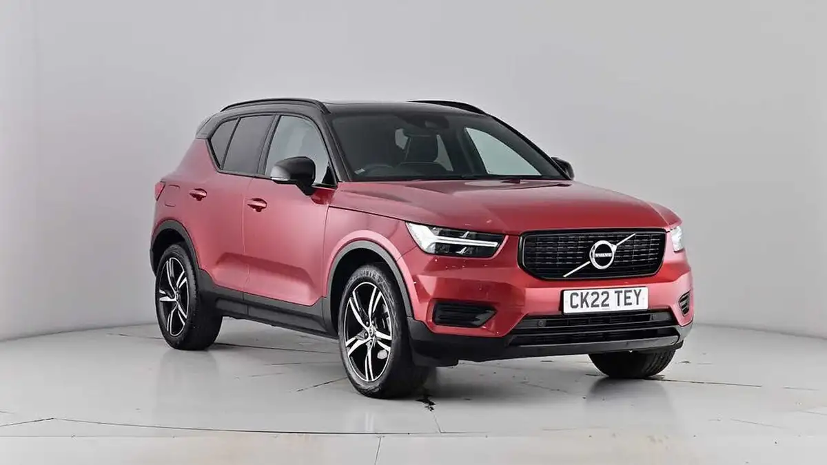 2022-volvo-xc40-15-t3-r-design-auto-big-50