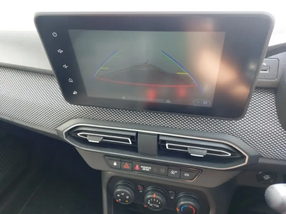 2023-dacia-sandero-10-tce-expression-90bhp-big-16