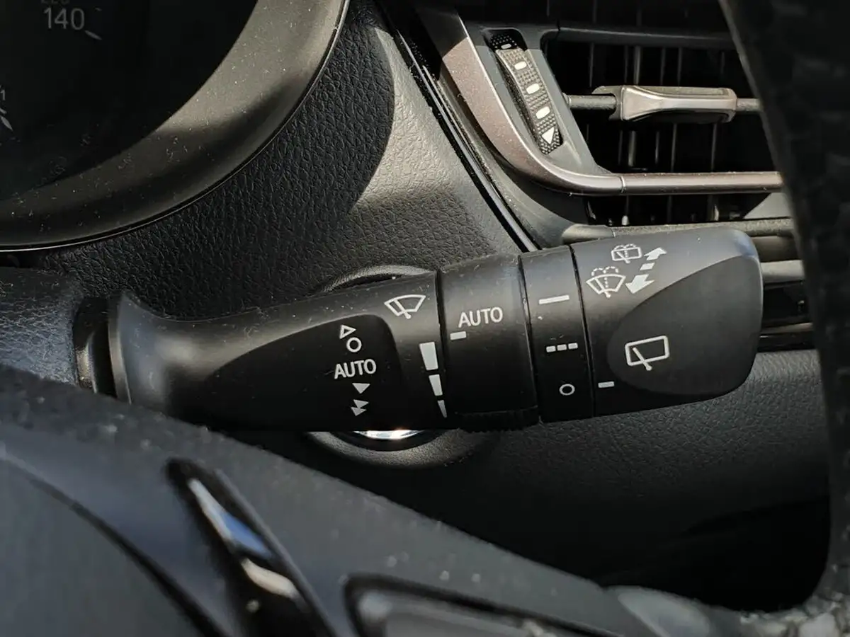 2021-toyota-c-hr-18-vvt-i-excel-big-26