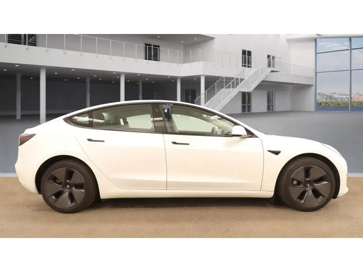 2021-tesla-model-3-e-standard-plus-big-3