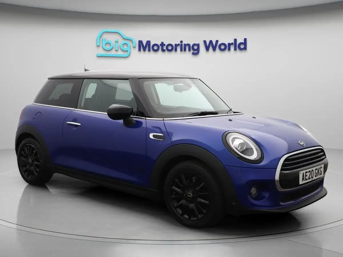 2020-mini-cooper-15-cooper-classic-nav-hatchback-3d-big-0