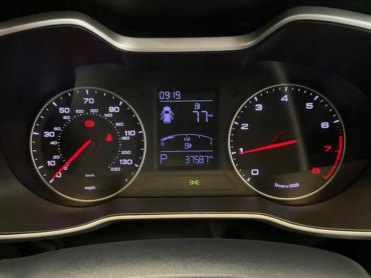 2018-mg-zs-suv-10t-gdi-excite-big-40