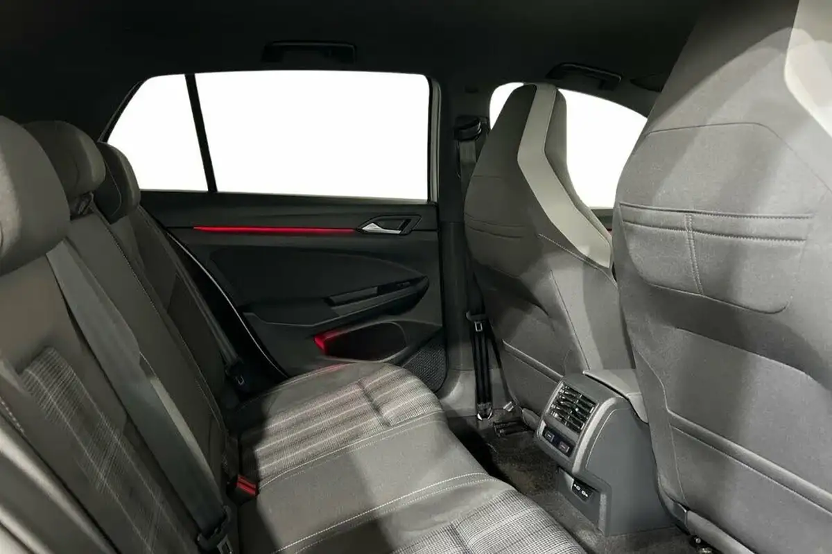 2021-volkswagen-golf-20tdi-gtd-big-9