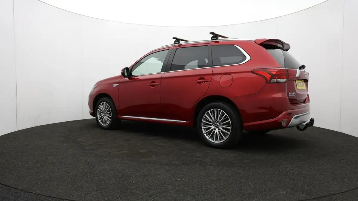 2020-mitsubishi-outlander-24-exceed-phev-big-76