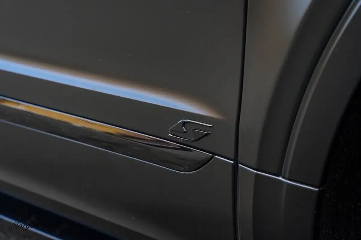 2024-bentley-bentayga-40-v8-s-big-4