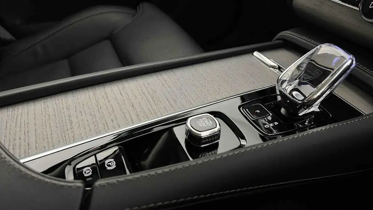 2024-volvo-xc90-20-t8-ultimate-dark-big-19